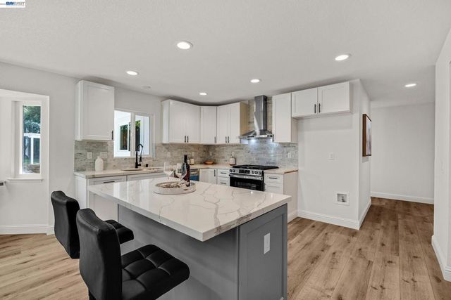 1170 Mardon Ct, Concord, CA 94521