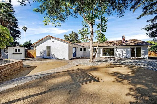1170 Mardon Ct, Concord, CA 94521
