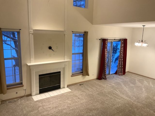 2196 Rossiter Parkway, Plainfield, IL 60586