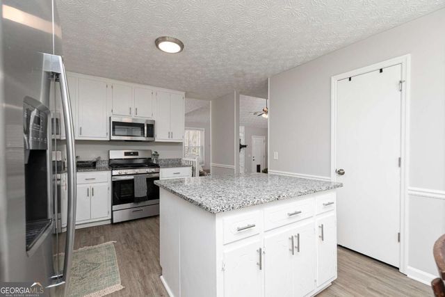 411 Allatoona Trail, Woodstock, GA 30189