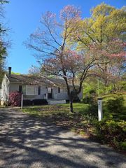 47 Woodland Dr, Vernon Twp., NJ 07462