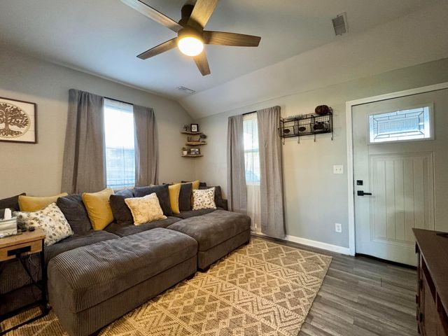 514 Yates Street, Williamsport, OH 43164