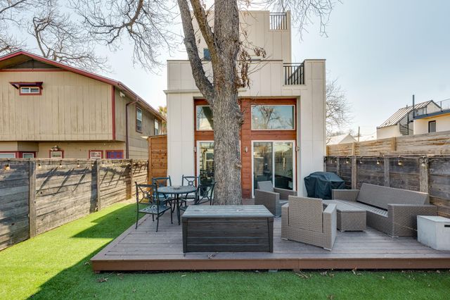 2514 E 4th ST A, Austin, TX 78702