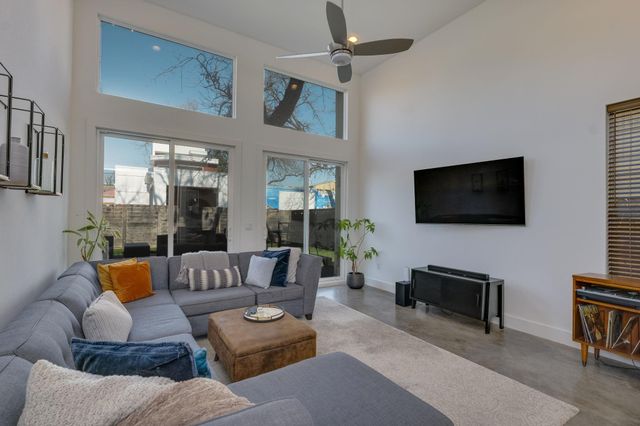 2514 E 4th ST A, Austin, TX 78702