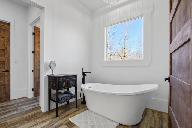 2086 Burnt Mountain Road, Ellijay, GA 30536