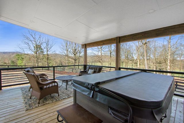 2086 Burnt Mountain Road, Ellijay, GA 30536