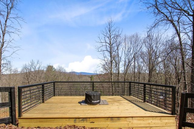 2086 Burnt Mountain Road, Ellijay, GA 30536