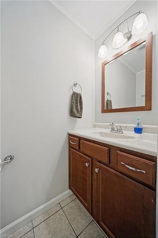 719 Waters DR, Virginia Beach, VA 23462