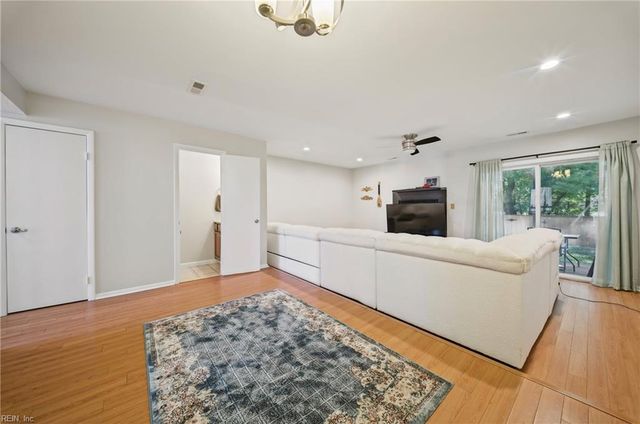 719 Waters DR, Virginia Beach, VA 23462