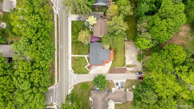 199 Grand Avenue, Grand Haven, MI 49417