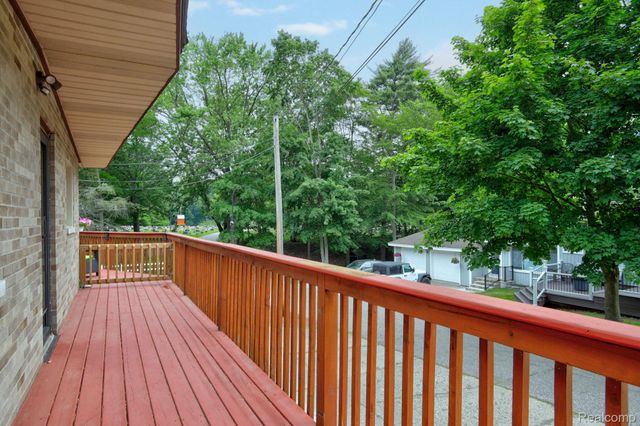 199 Grand Avenue, Grand Haven, MI 49417