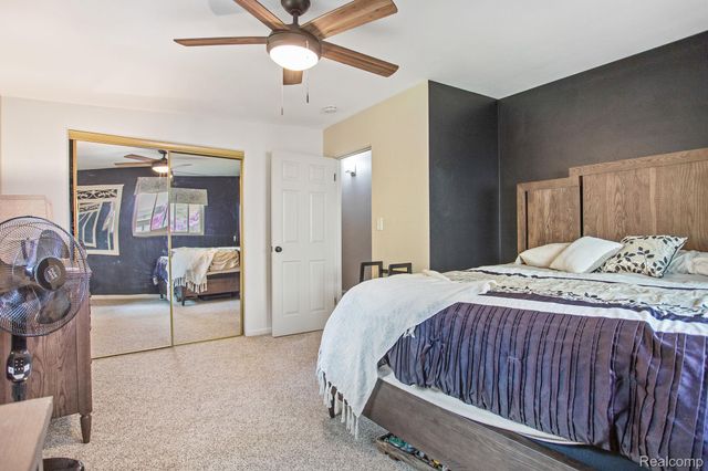 199 Grand Avenue, Grand Haven, MI 49417