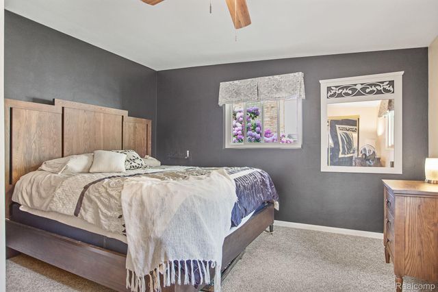 199 Grand Avenue, Grand Haven, MI 49417