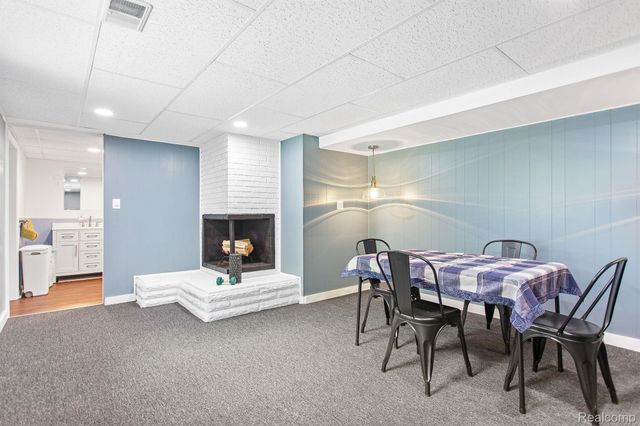 199 Grand Avenue, Grand Haven, MI 49417