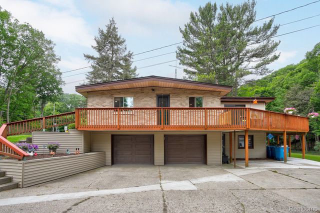 199 Grand Avenue, Grand Haven, MI 49417