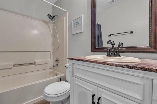 7946 Still Water Street, Baytown, TX 77521