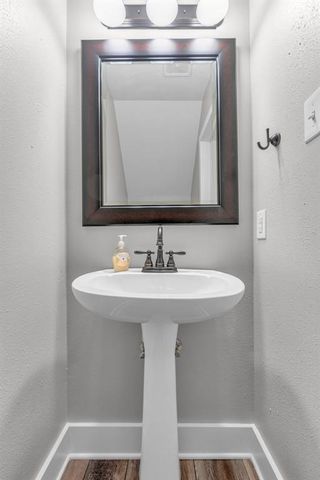 7946 Still Water Street, Baytown, TX 77521