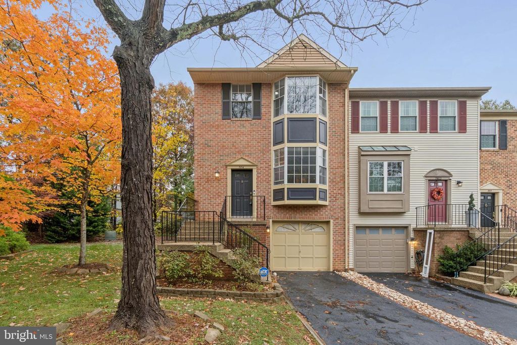 7814 SOLOMON SEAL DR, Springfield, VA 22152