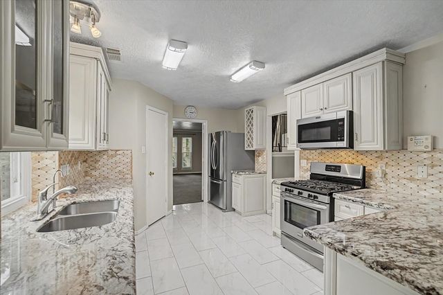 3927 Village Well Drive, Humble, TX 77396