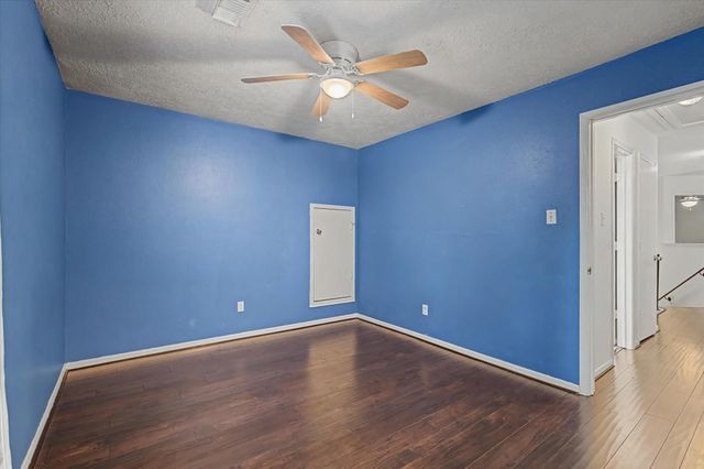 3927 Village Well Drive, Humble, TX 77396
