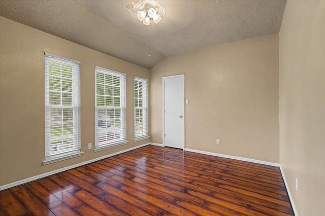 3927 Village Well Drive, Humble, TX 77396