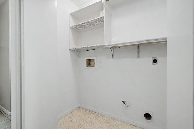 3927 Village Well Drive, Humble, TX 77396