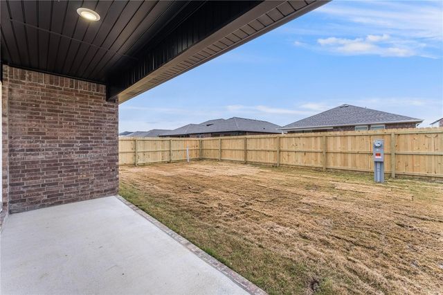 138 S Maroon Avenue, Fayetteville, AR 72704