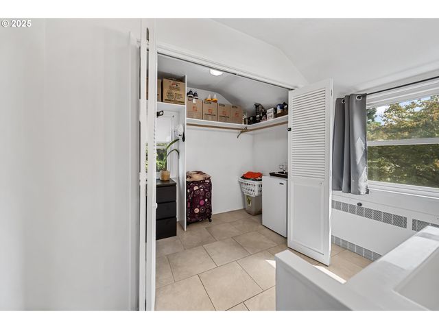 6026 Ne 57th Ave, Portland, OR 97218