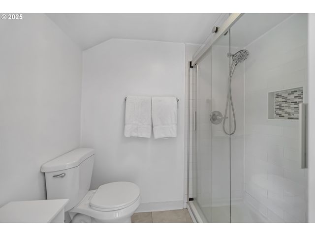 6026 Ne 57th Ave, Portland, OR 97218