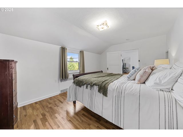 6026 Ne 57th Ave, Portland, OR 97218