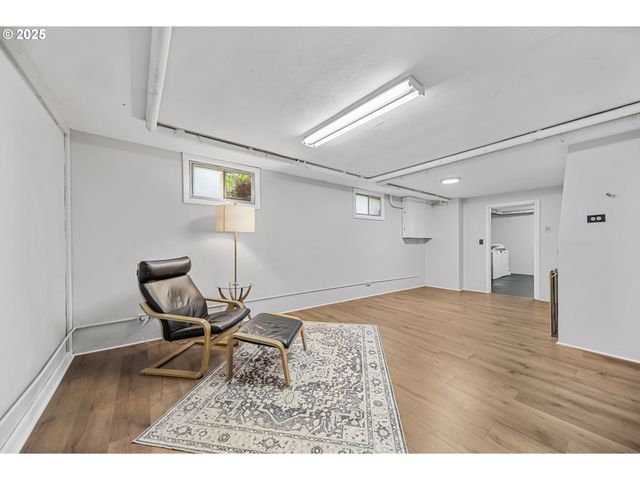 6026 Ne 57th Ave, Portland, OR 97218