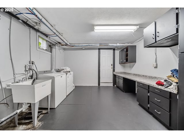 6026 Ne 57th Ave, Portland, OR 97218