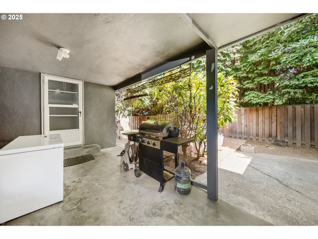 6026 Ne 57th Ave, Portland, OR 97218