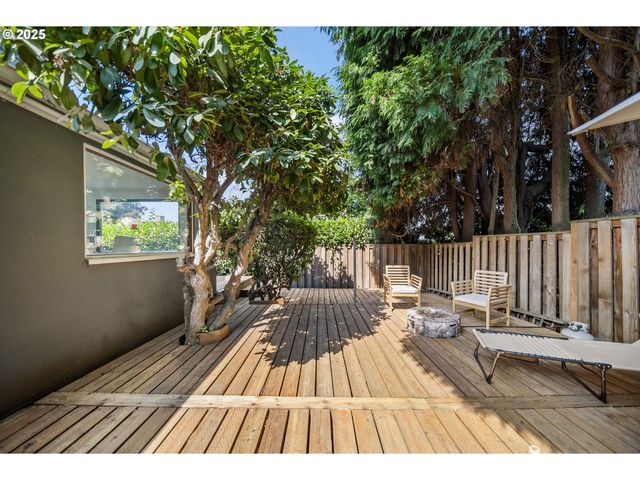 6026 Ne 57th Ave, Portland, OR 97218