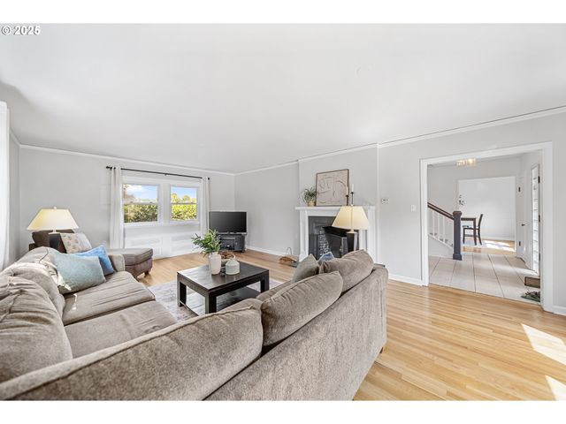 6026 Ne 57th Ave, Portland, OR 97218