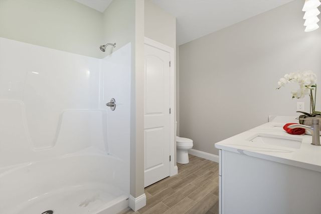 31 High Bluff, Belchertown, MA 01007