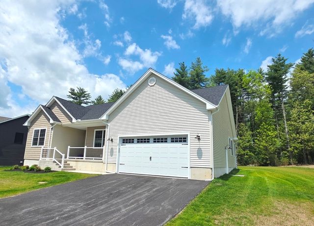 31 High Bluff, Belchertown, MA 01007