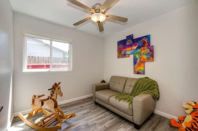 6837 Waxwing Way, Sacramento, CA 95842