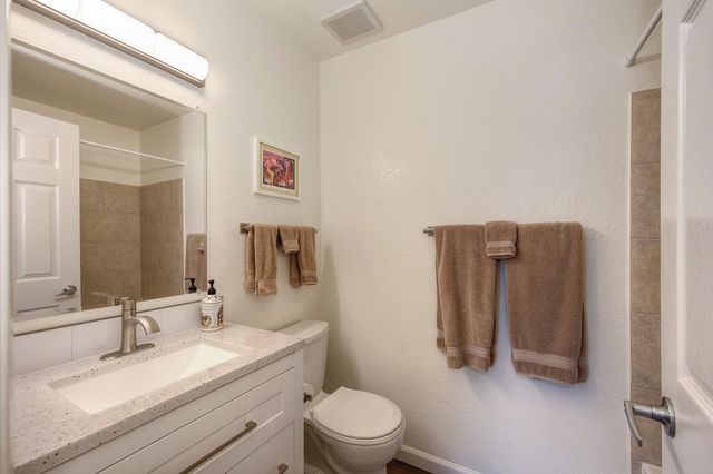 6837 Waxwing Way, Sacramento, CA 95842