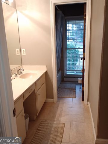 2589 King Circle SE, Conyers, GA 30013