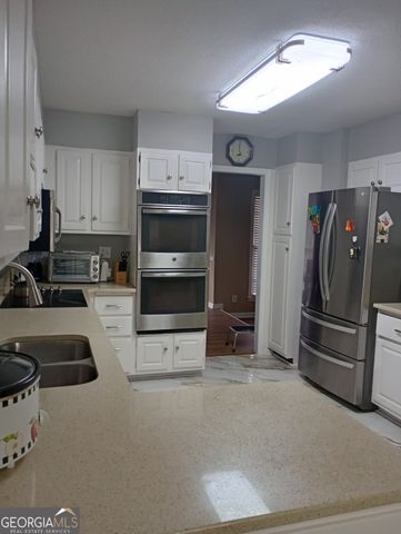 2589 King Circle SE, Conyers, GA 30013