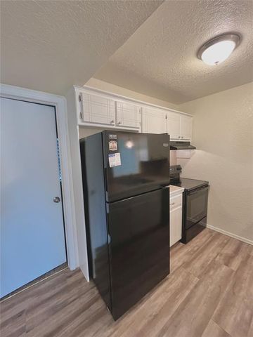 1901 E Lindsey Street 9B, Norman, OK 73071