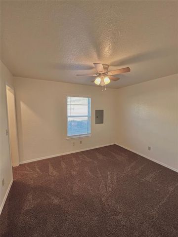 1901 E Lindsey Street 9B, Norman, OK 73071