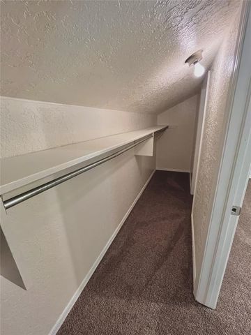 1901 E Lindsey Street 9B, Norman, OK 73071