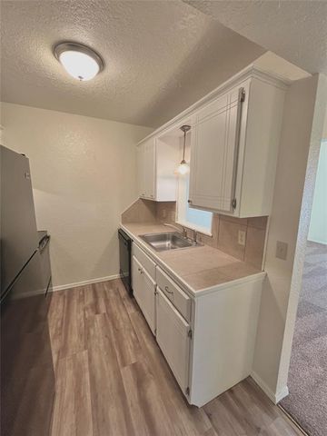 1901 E Lindsey Street 9B, Norman, OK 73071