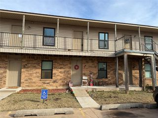 1901 E Lindsey Street 9B, Norman, OK 73071