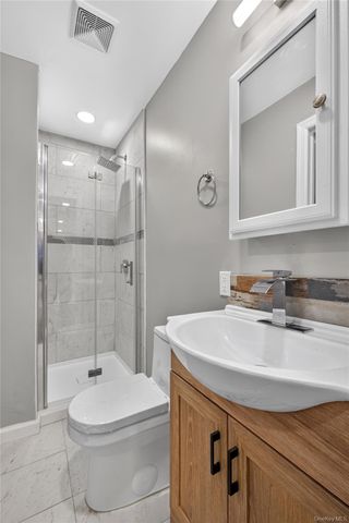 33 Parkway Boulevard, Wyandanch, NY 11798