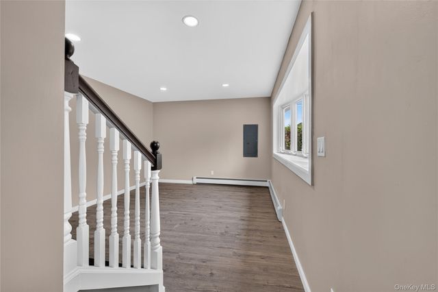 33 Parkway Boulevard, Wyandanch, NY 11798