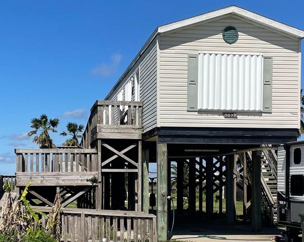 5153 Tremont St, Port Arthur, TX 77640