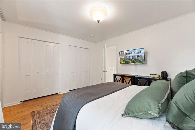 14419 GOLDEN OAK CT, Centreville, VA 20121